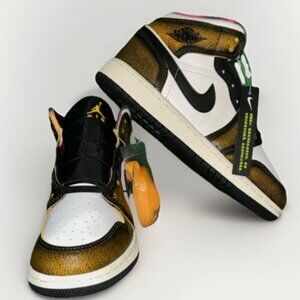 Nike Jordan Big Kid's 4.5 US 1 Mid SE Wear Away Black/Taxi-White-Sail DQ8418 071